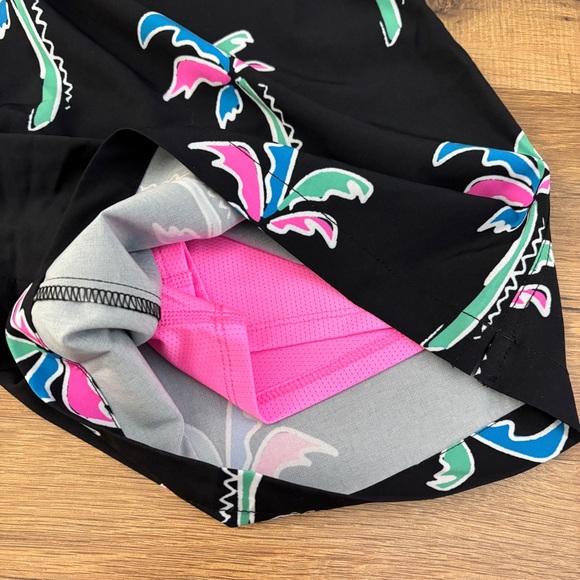 Chubbies Swim Trunks Havana Nights 7” Inseam - Picture 8 of 8